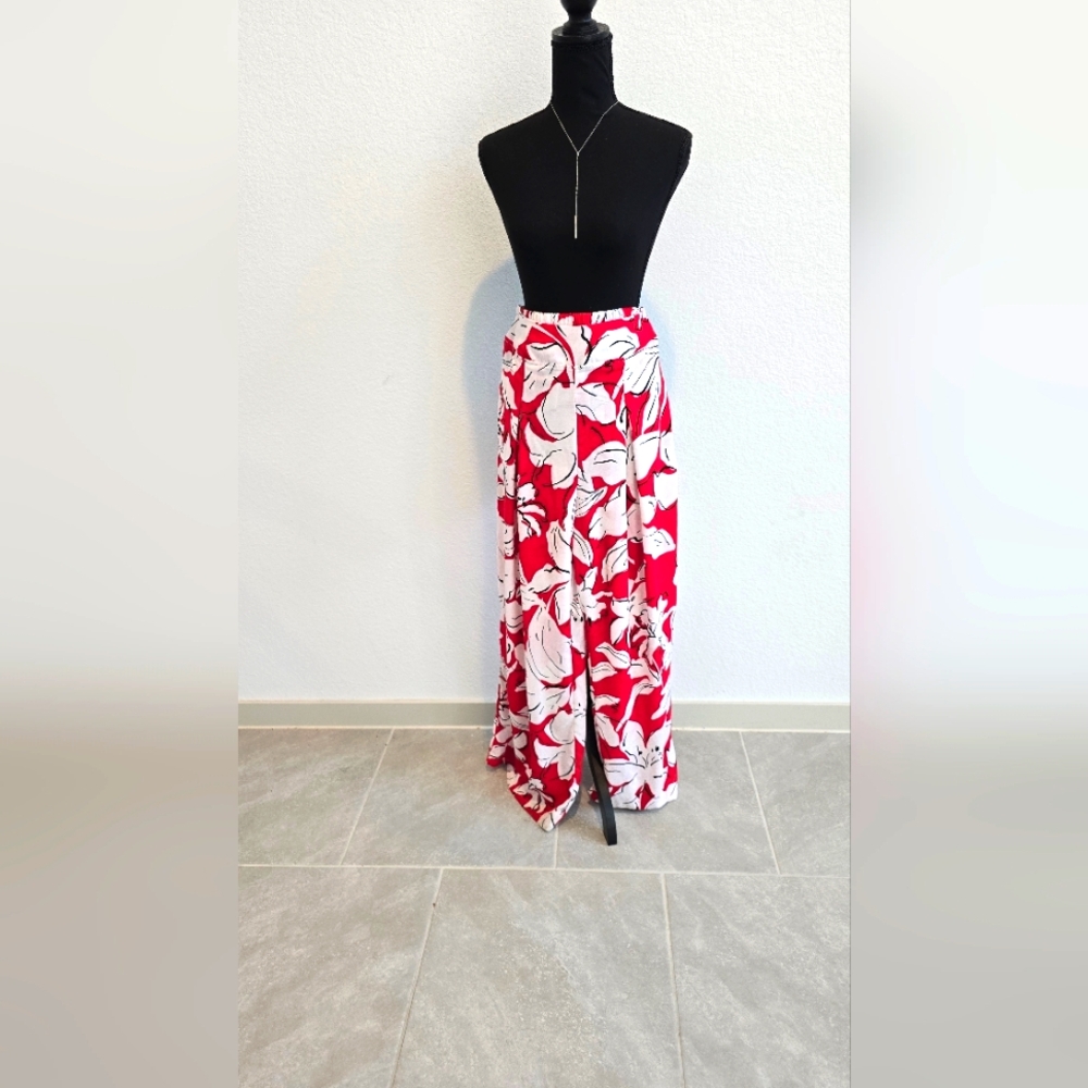 Red and White Tropical Floral Resort Pants